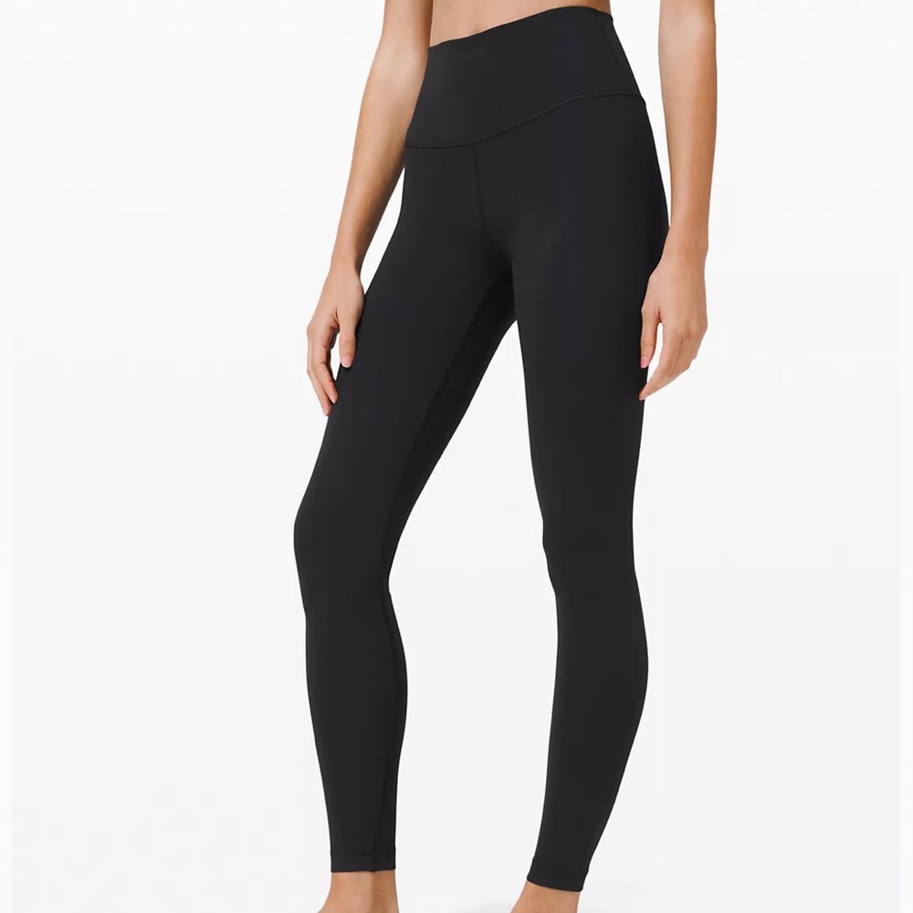 Black Lululemon wunder under full length leggings